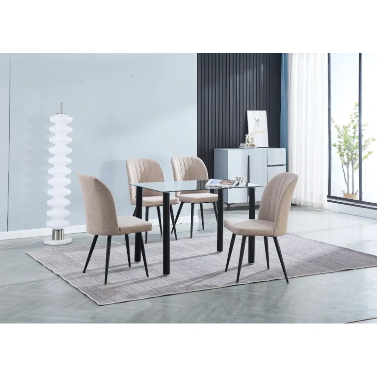Sillas Rory tapizadas en beig con patas negras