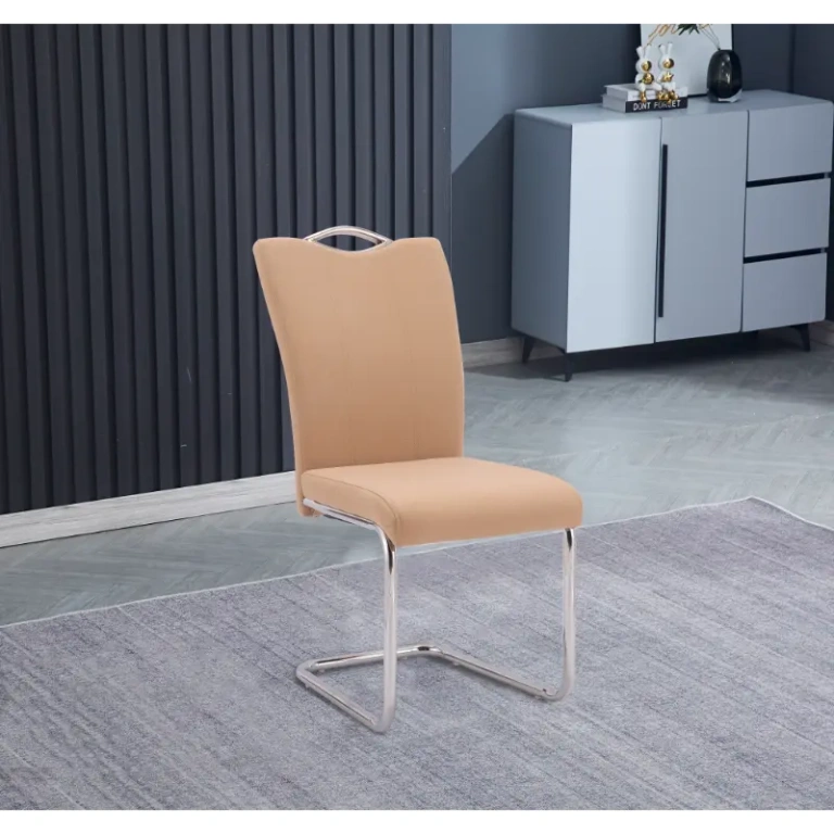 Silla Austria tapizada en beige con patas cromadas