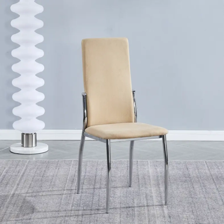 Conjunto mesa San con 6 sillas Sakura tapizadas en color beig