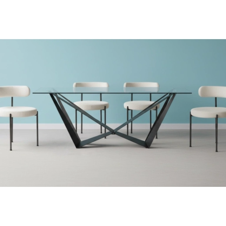 mesa de comedor cristal templado patas metálicas negras ángulo Muebles Juvial